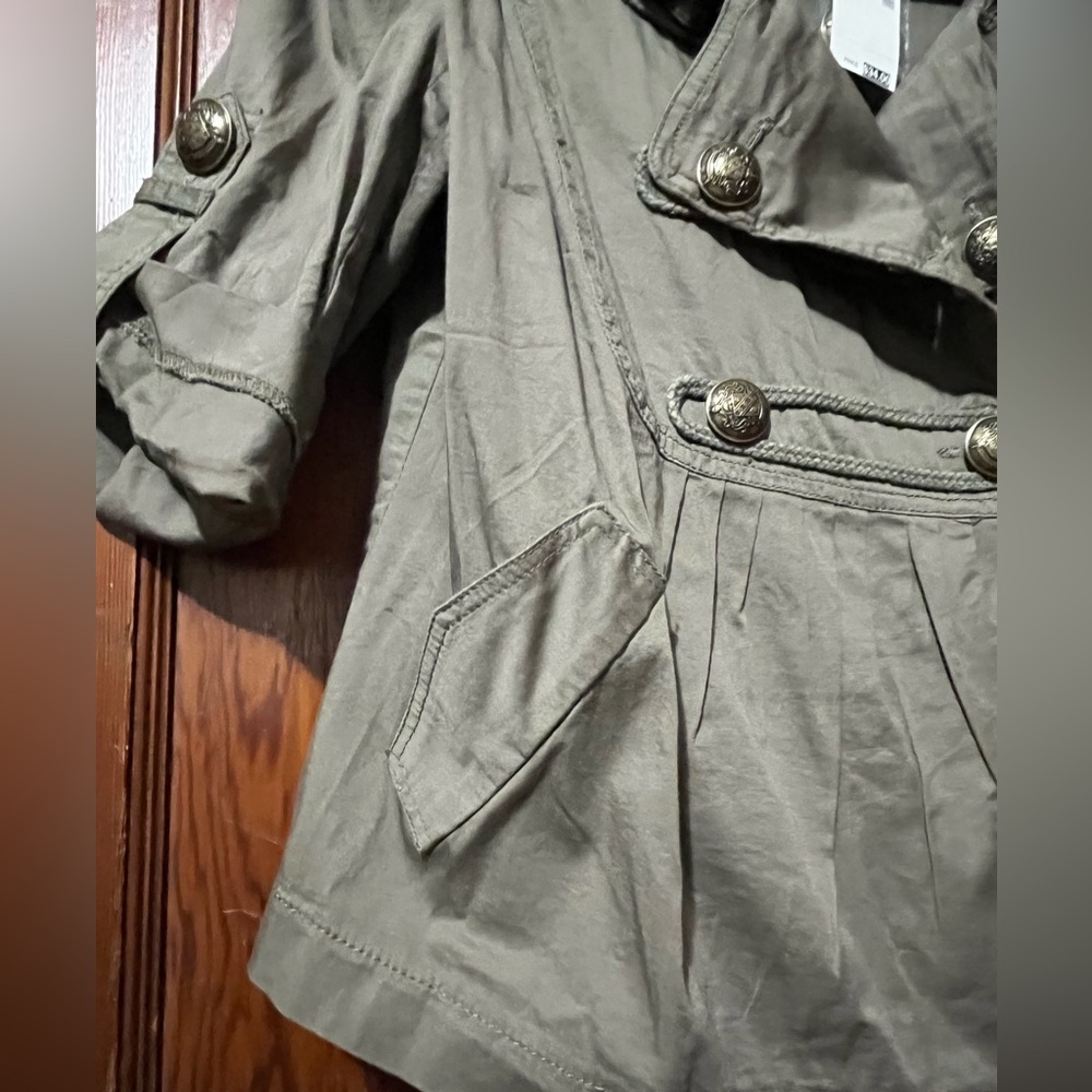 Double-Breasted Cropped Jacket - Picture 7 of 12